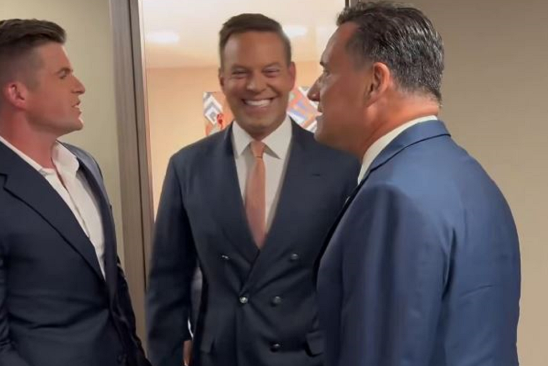 Άδωνις Γεωργιάδης: Το backstage βίντεο από τη συζήτηση με τον Κασσελάκη – Η συνάντηση με τον Τάιλερ Μακμπέθ και τη.. Φάρλι Άδωνις-Γεωργιάδης:-Το-backstage-βίντεο-από-τη-συζήτηση-με-τον-Κασσελάκη-–-Η-συνάντηση-με-τον-Τάιλερ-Μακμπέθ-και-τη.-Φάρλι