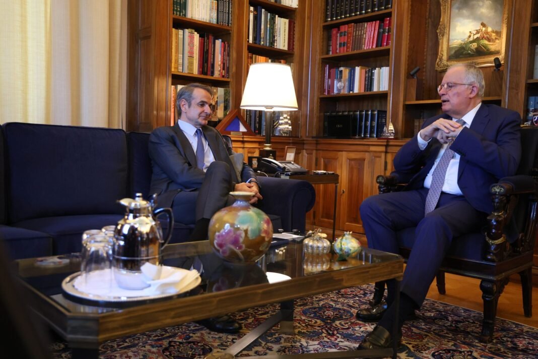 Μητσοτάκης σε Τασούλα: «Χρέος της κυβέρνησης να στηρίζει την κοινωνία – Στέλνουμε μήνυμα ασφάλειας σε όλους τους συνεπείς δανειολήπτες» Μητσοτάκης-σε-Τασούλα:-«Χρέος-της-κυβέρνησης-να-στηρίζει-την-κοινωνία-–-Στέλνουμε-μήνυμα-ασφάλειας-σε-όλους-τους-συνεπείς-δανειολήπτες»