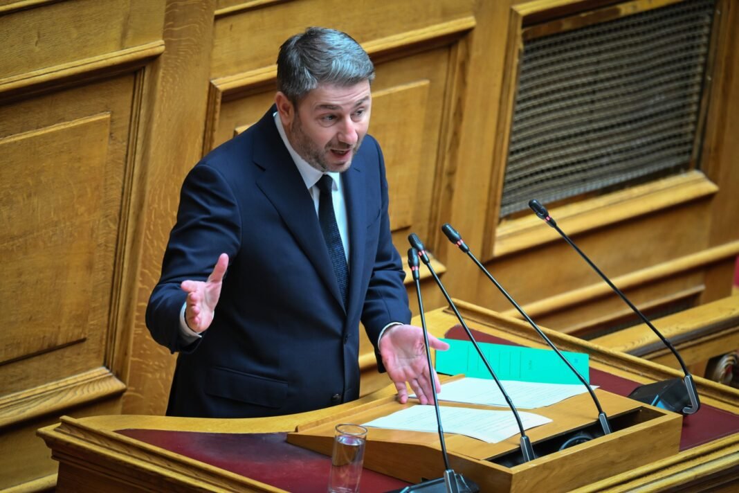 Ανδρουλάκης:-«Το-στοίχημά-σας-δεν-είναι-η-καταπολέμηση-της-διαφθοράς,-αλλά-να-κρατάτε-τα-ηνία-της-διαφθοράς»
