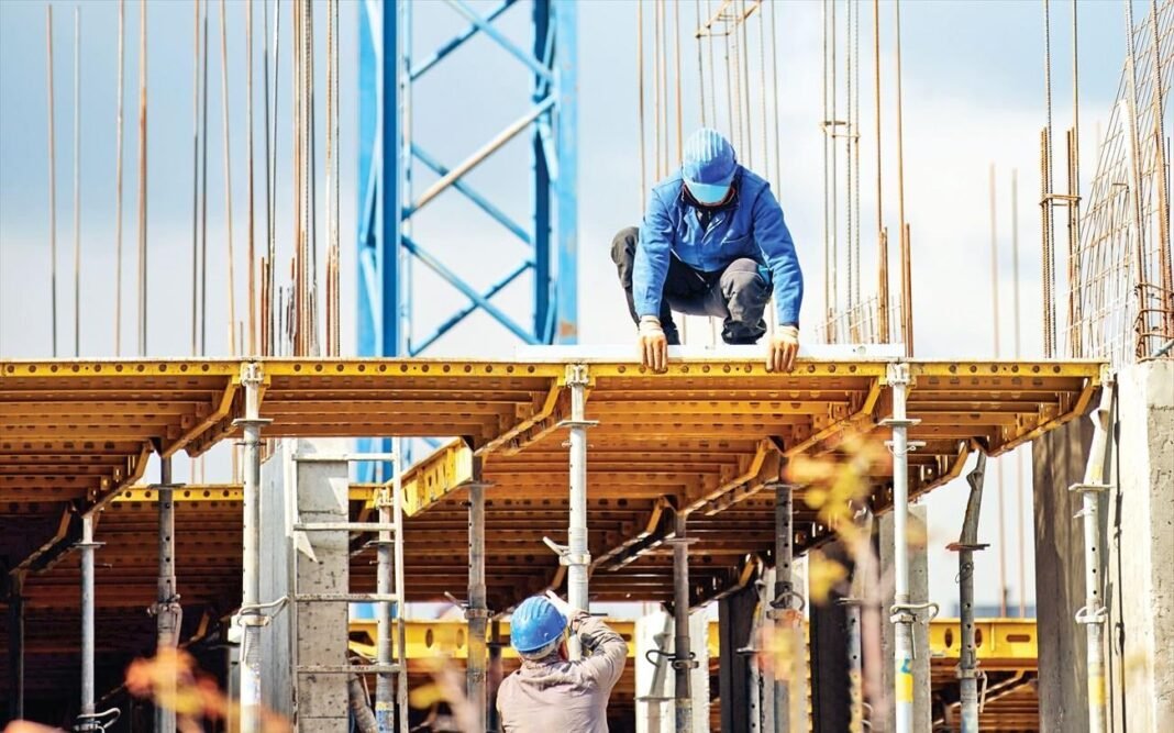 «Στρατηγική-ανάγκη»-οι-μετακλήσεις:-Ελλείψεις-250000-εργαζομένων-που-κοστίζουν-6-8-δισ.-στο-ΑΕΠ