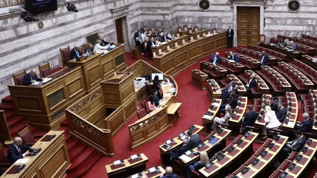 ΠΑΣΟΚ:-Καμία-ανάμειξη-της-Βουλής-στη-διαδικασία-απόδοσης-ευθύνης-σε-μέλη-της-κυβέρνησης-–-Η-πρόταση-για-την-αναθεώρηση-του-άρθρου-86