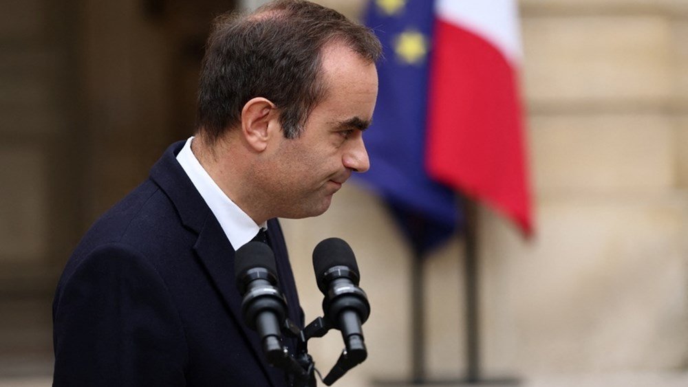 Πρόταση-μομφής-κατά-της-κυβέρνησης-Λεκορνί-ετοιμάζουν-οι-Πράσινοι-–-Αιτία-ο-καύσωνας-στη-Γαλλία