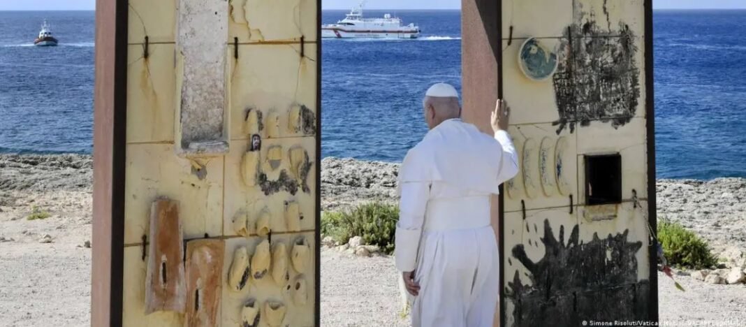 Πάπας: Mήνυμα υπέρ των μεταναστών από τη Λαμπεντούζα Πάπας:-mήνυμα-υπέρ-των-μεταναστών-από-τη-Λαμπεντούζα
