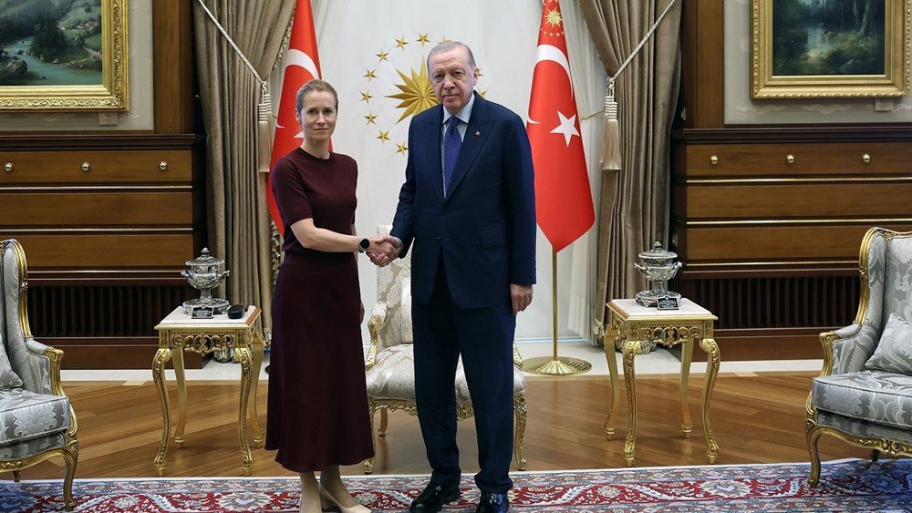 Η ερμαφρόδιτη στάση της Δύσης με την Τουρκία Η-ερμαφρόδιτη-στάση-της-Δύσης-με-την-Τουρκία