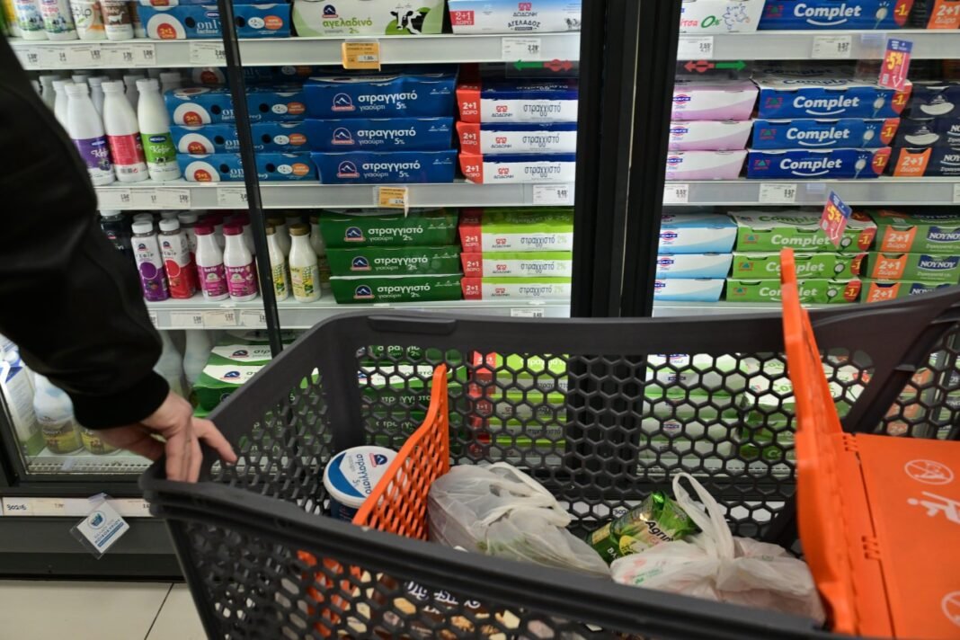 Σούπερ μάρκετ: Ανάπτυξη 6,4% στον τζίρο των αλυσίδων στο πρώτο πεντάμηνο – Κόβουν το «έξω» οι καταναλωτές Σούπερ-μάρκετ:-Ανάπτυξη-6,4%-στον-τζίρο-των-αλυσίδων-στο-πρώτο-πεντάμηνο-–-Κόβουν-το-«έξω»-οι-καταναλωτές