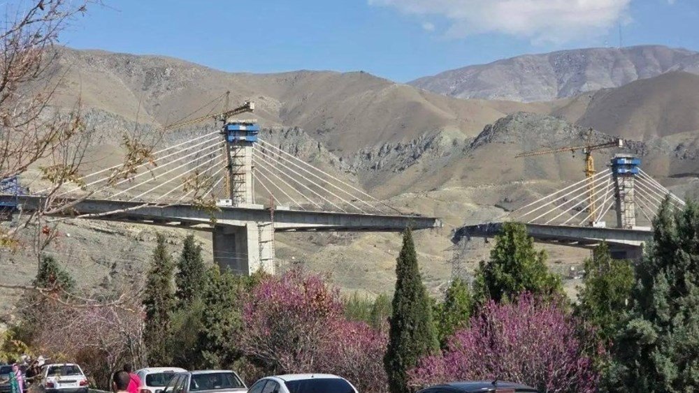 Ιράν: Η σιδηροδρομική σύνδεση Τεχεράνης-Μασχάντ ανεστάλη ύστερα από τα αμερικανικά πλήγματα Ιράν:-Η-σιδηροδρομική-σύνδεση-Τεχεράνης-Μασχάντ-ανεστάλη-ύστερα-από-τα-αμερικανικά-πλήγματα