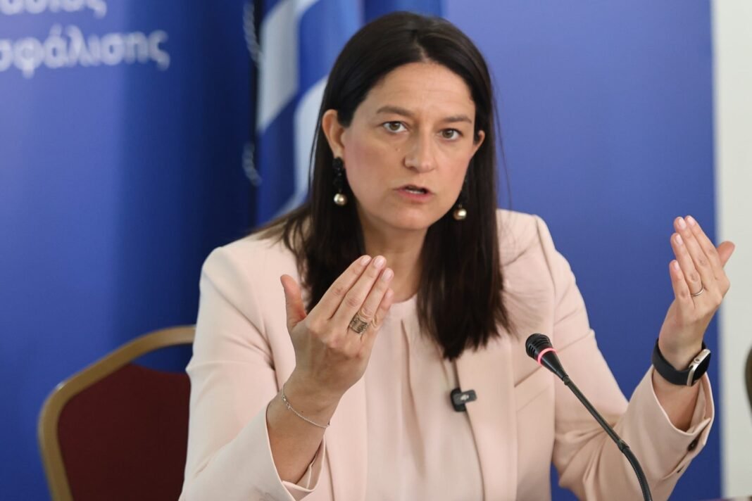Κεραμέως: Νέο πρόγραμμα 55+ για 8.000 θέσεις εργασίας Κεραμέως:-Νέο-πρόγραμμα-55+-για-8.000-θέσεις-εργασίας