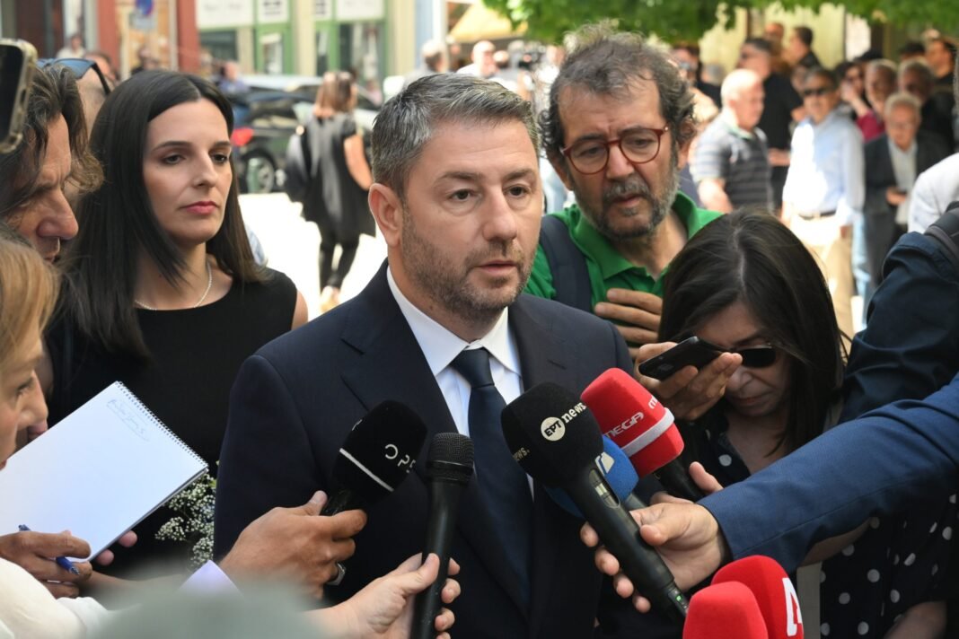 Στην κηδεία της Βάγιας Νέστορα ο Νίκος Ανδρουλάκης: «Καμία ανοχή στη βία, την τρομοκρατία, τον διχασμό και τις εμφυλιοπολεμικές λογικές» Στην-κηδεία-της-Βάγιας-Νέστορα-ο-Νίκος-Ανδρουλάκης:-«Καμία-ανοχή-στη-βία,-την-τρομοκρατία,-τον-διχασμό-και-τις-εμφυλιοπολεμικές-λογικές»