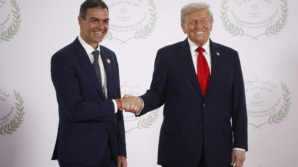 Ισπανία: Ο Τραμπ μετριάσε τη ρητορική του αφού έμαθε για τις συνεισφορές της Μαδρίτης στο ΝΑΤΟ Ισπανία:-Ο-Τραμπ-μετριάσε-τη-ρητορική-του-αφού-έμαθε-για-τις-συνεισφορές-της-Μαδρίτης-στο-ΝΑΤΟ