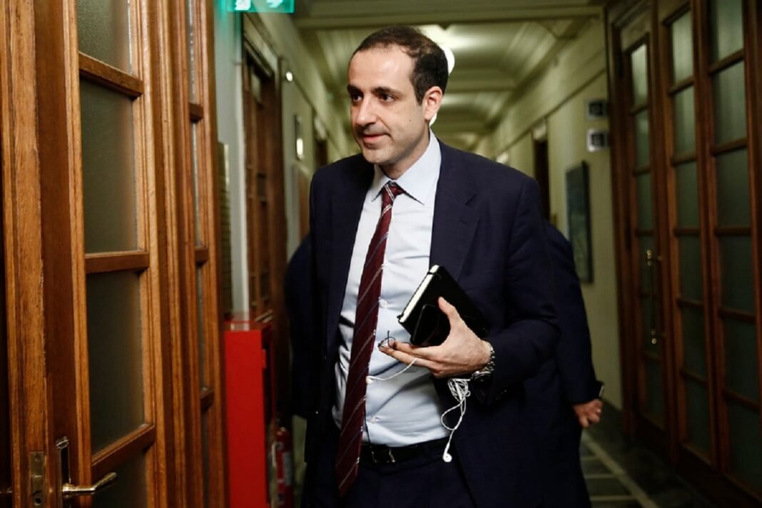 O Γρηγόρης Δημητριάδης μιλά στον Θανάση Λάλα: Η πολιτική διαδρομή του, η θητεία του στο Μέγαρο Μαξίμου και οι κόντρες με επιχειρηματίες o-Γρηγόρης-Δημητριάδης-μιλά-στον-Θανάση-Λάλα:-Η-πολιτική-διαδρομή-του,-η-θητεία-του-στο-Μέγαρο-Μαξίμου-και-οι-κόντρες-με-επιχειρηματίες