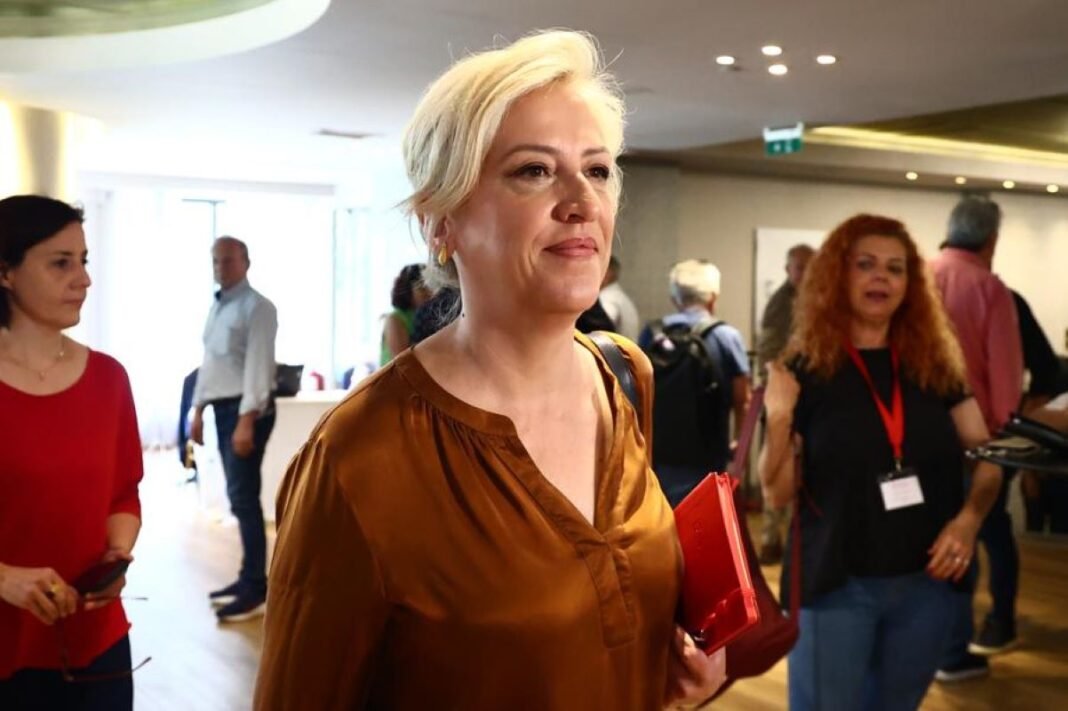 Δούρου: Δημιουργήθηκαν τεχνητά αδιέξοδα – Το καταστατικό του ΣΥΡΙΖΑ δεν τα επιτρέπει Δούρου:-Δημιουργήθηκαν-τεχνητά-αδιέξοδα-–-Το-καταστατικό-του-ΣΥΡΙΖΑ-δεν-τα-επιτρέπει