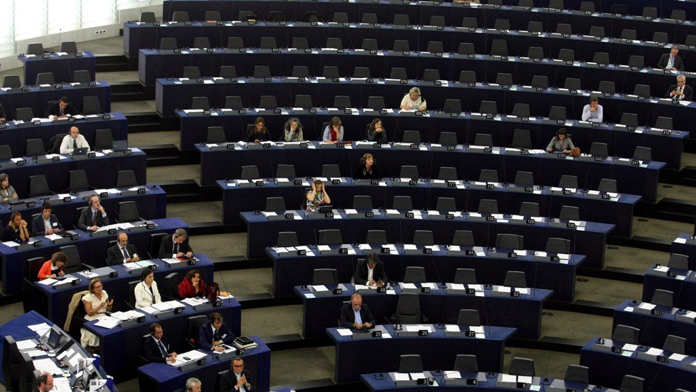 Τουρκικά ΜΜΕ: “Σταυροφορικό Κοινοβούλιο” – Οργισμένη επίθεση στην Ευρώπη για το ψήφισμα για την Κύπρο Τουρκικά-ΜΜΕ:-“Σταυροφορικό-Κοινοβούλιο”-–-Οργισμένη-επίθεση-στην-Ευρώπη-για-το-ψήφισμα-για-την-Κύπρο