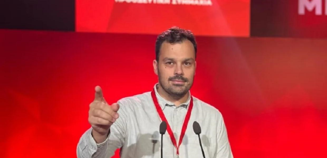 ΣΥΡΙΖΑ: Παραιτήθηκε ο αναπληρωτής εκπρόσωπος Τύπου, Φοίβος Τσικλιάς – Αιχμές για «περιχαράκωση» και «εικόνα ευτελισμού» ΣΥΡΙΖΑ:-Παραιτήθηκε-ο-αναπληρωτής-εκπρόσωπος-Τύπου,-Φοίβος-Τσικλιάς-–-Αιχμές-για-«περιχαράκωση»-και-«εικόνα-ευτελισμού»