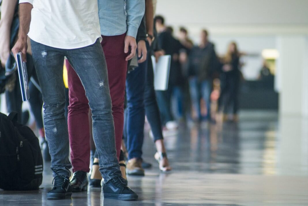 Ανεργία: Ετήσια μείωση 10,9% στους εγγεγραμμένους στη ΔΥΠΑ Ανεργία:-Ετήσια-μείωση-10,9%-στους-εγγεγραμμένους-στη-ΔΥΠΑ