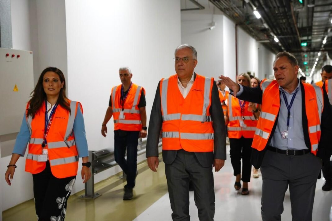 Τ. Θεοδωρικάκος στην Aegean: Εμβληματική επένδυση στην ασφάλεια των επιβατών Τ.-Θεοδωρικάκος-στην-aegean:-Εμβληματική-επένδυση-στην-ασφάλεια-των-επιβατών