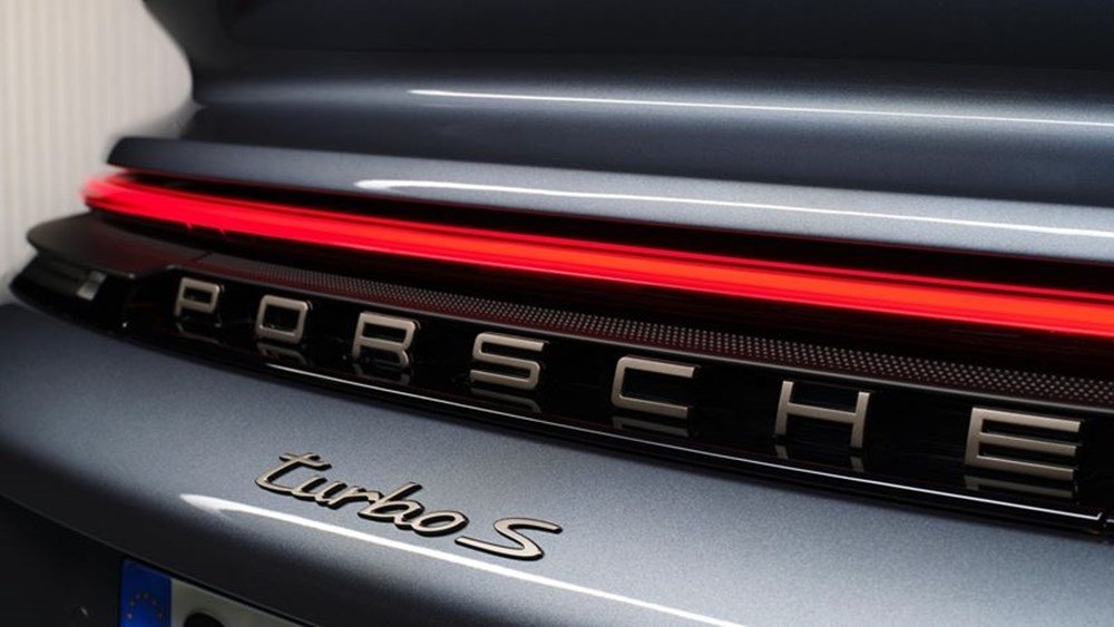 Η-porsche-σχεδιάζει-νέες-απολύσεις-–-Περικοπές-5.000-θέσεων-εργασίας,-σύμφωνα-με-γερμανικά-ΜΜΕ