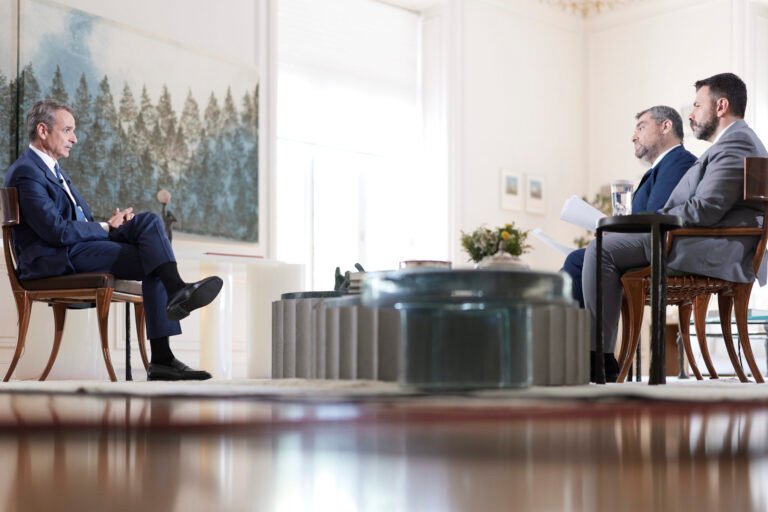Μητσοτάκης:-Δεν-υπάρχει-πεδίο-συνεννόησης-με-τον-Αντώνη-Σαμαρά