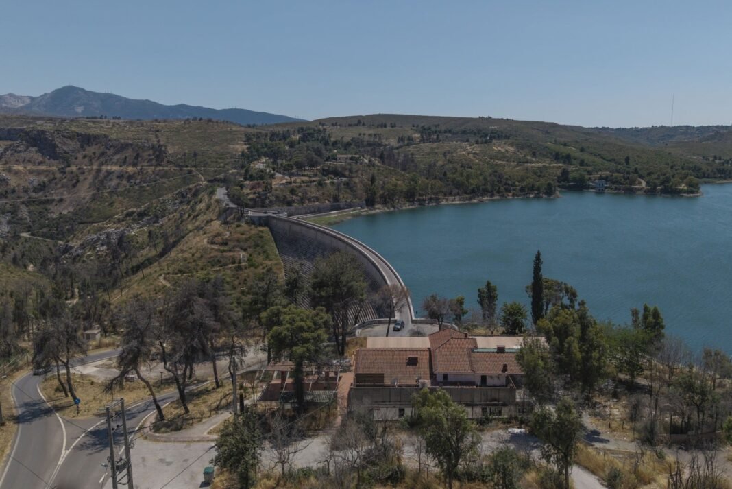 ΕΤΑΔ: Διαγωνισμός για εκμίσθωση του Τουριστικού Περιπτέρου Μαραθώνα ΕΤΑΔ:-Διαγωνισμός-για-εκμίσθωση-του-Τουριστικού-Περιπτέρου-Μαραθώνα