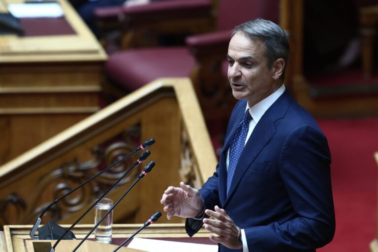 Μητσοτάκης-σε-Ανδρουλάκη:-Αντλείτε-υπαρξιακό-νόημα-μόνο-μέσα-από-τη-σύγκρουση-με-τη-ΝΔ
