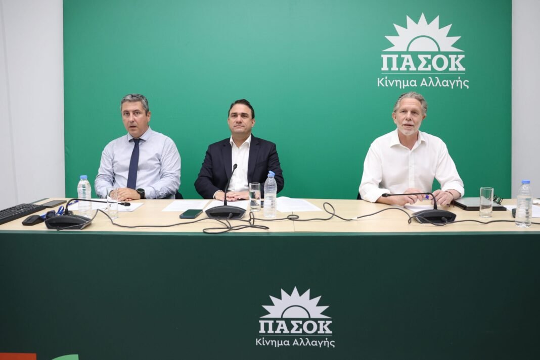 Τσουκαλάς για Μητσοτάκη: «Για άλλη μια φορά αποδεικνύει την προχειρότητα και την ασυνέπεια της κυβέρνησης με τις νέες υποσχέσεις του για μείωση των τιμών καυσίμων» Τσουκαλάς-για-Μητσοτάκη:-«Για-άλλη-μια-φορά-αποδεικνύει-την-προχειρότητα-και-την-ασυνέπεια-της-κυβέρνησης-με-τις-νέες-υποσχέσεις-του-για-μείωση-των-τιμών-καυσίμων»