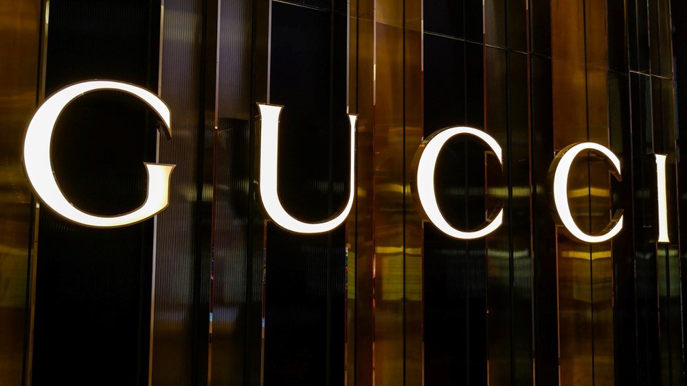 kering:-Άλμα-άνω-του-10%-για-τη-μετοχή-–-Ξεπέρασαν-τις-εκτιμήσεις-οι-πωλήσεις-της-gucci
