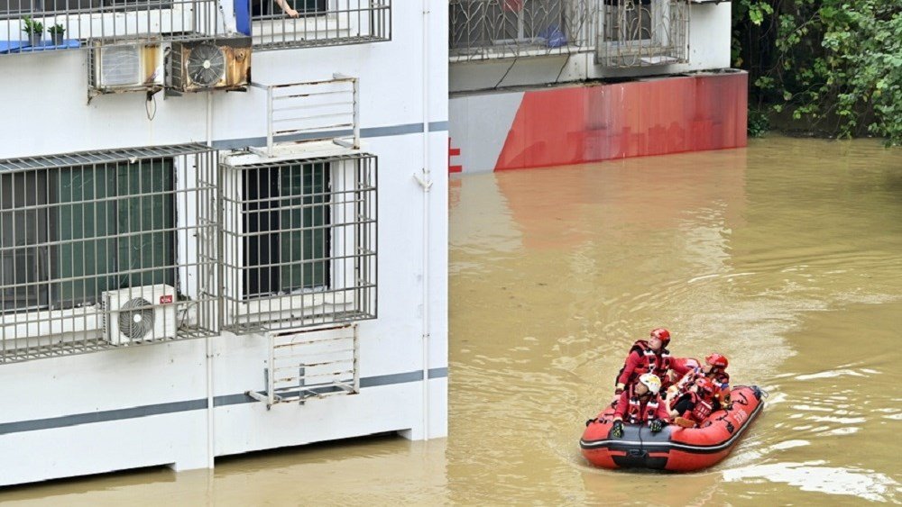 Αυξήθηκαν σε 25 οι νεκροί από την πλημμύρα στην Κίνα Αυξήθηκαν-σε-25-οι-νεκροί-από-την-πλημμύρα-στην-Κίνα
