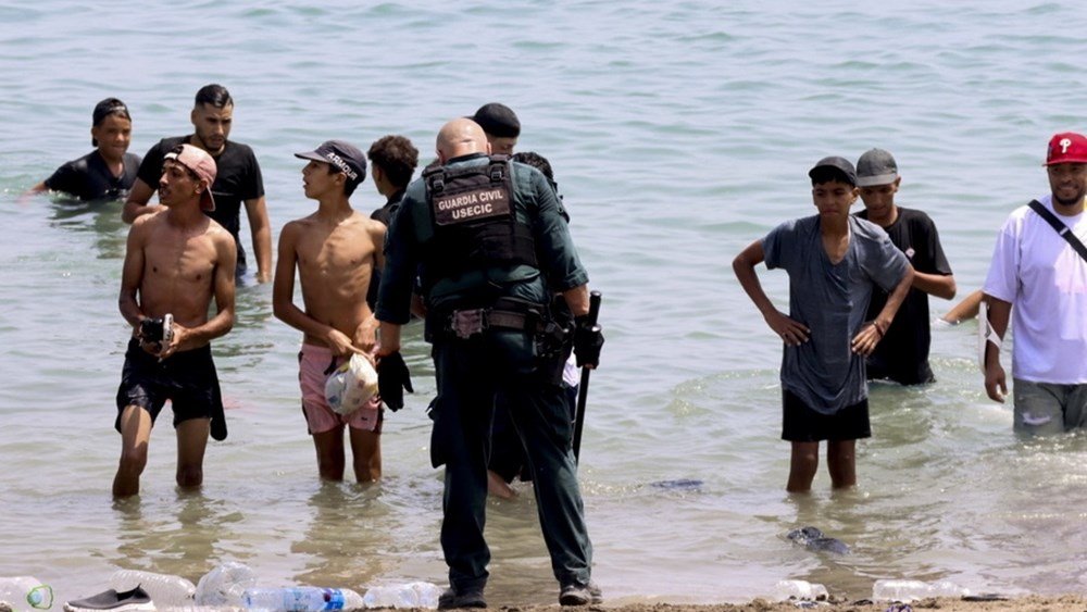 Κρίση στη Θέουτα: Το Μαρόκο είχε προειδοποιήσει την Ισπανία για τον κίνδυνο από την πρόσφατη δικαστική απόφαση για τις επαναπροωθήσεις Κρίση-στη-Θέουτα:-Το-Μαρόκο-είχε-προειδοποιήσει-την-Ισπανία-για-τον-κίνδυνο-από-την-πρόσφατη-δικαστική-απόφαση-για-τις-επαναπροωθήσεις