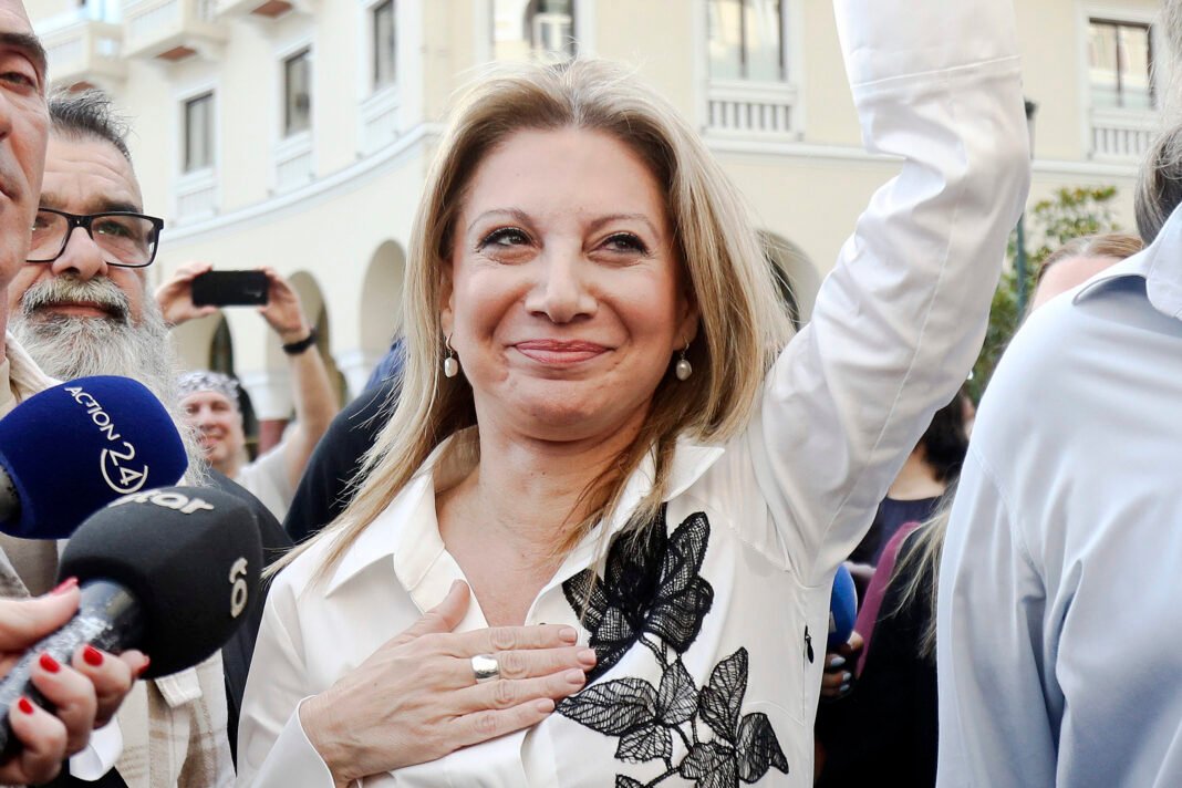 Νέα αιχμηρή ανάρτηση Αυγερινού για Καρυστιανού: «Κάποιοι ονειρεύονται βουλευτικά έδρανα και συνωμοσίες…» Νέα-αιχμηρή-ανάρτηση-Αυγερινού-για-Καρυστιανού:-«Κάποιοι-ονειρεύονται-βουλευτικά-έδρανα-και-συνωμοσίες…»