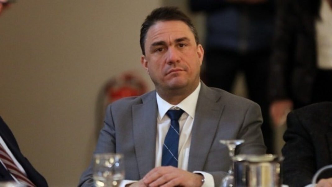 ΠΑΣΟΚ για αρχειοθέτηση υποκλοπών: Όσο οι αρχειοθετήσεις συνεχίζονται, οι σκιές παραμένουν και μεγαλώνουν ΠΑΣΟΚ-για-αρχειοθέτηση-υποκλοπών:-Όσο-οι-αρχειοθετήσεις-συνεχίζονται,-οι-σκιές-παραμένουν-και-μεγαλώνουν