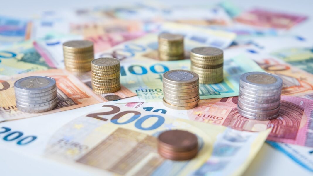 Στα 3,55 δισ. ευρώ τα φέσια του Δημοσίου προς τους πολίτες Στα-3,55-δισ.-ευρώ-τα-φέσια-του-Δημοσίου-προς-τους-πολίτες