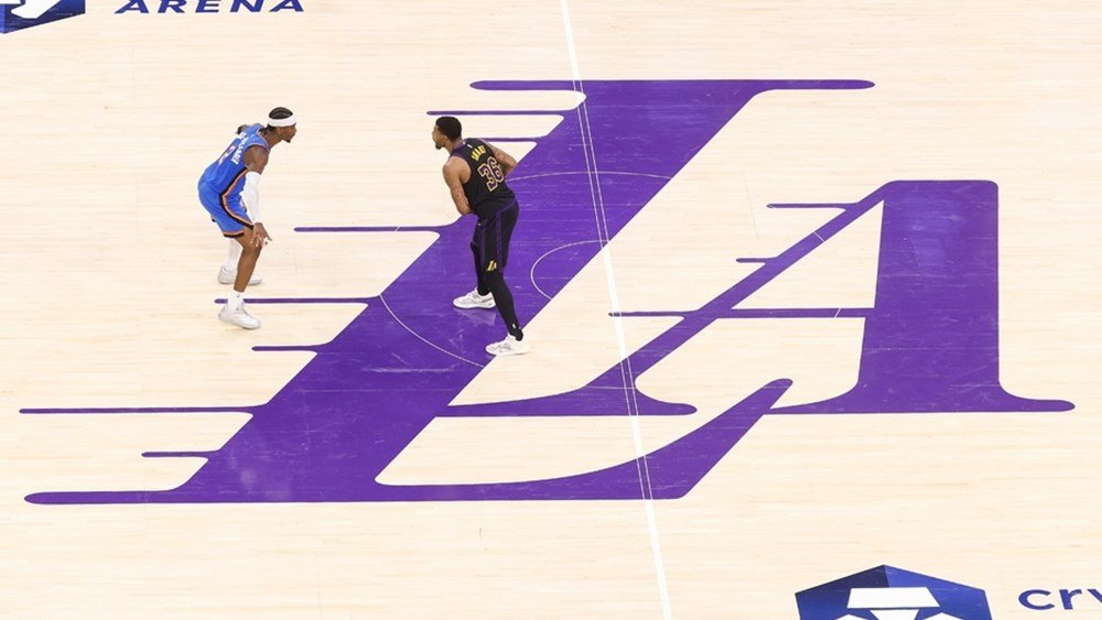 Lakers: Αλλάζουν χέρια με συμφωνία μαμούθ 12,5 δισ. δολαρίων lakers:-Αλλάζουν-χέρια-με-συμφωνία-μαμούθ-12,5-δισ.-δολαρίων