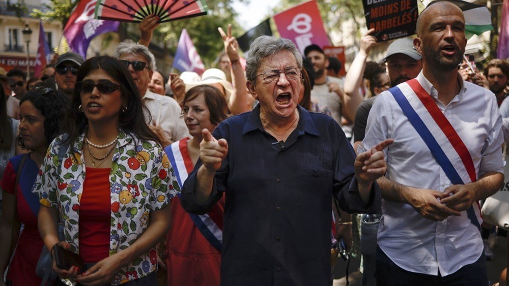 Γαλλία: “Διαγραφή” του κρατικού χρέους που διακρατεί η κεντρική τράπεζα προτείνει ο αριστερός προεδρικός υποψήφιος Μελανσόν – Έντονες αντιδράσεις Γαλλία:-“Διαγραφή”-του-κρατικού-χρέους-που-διακρατεί-η-κεντρική-τράπεζα-προτείνει-ο-αριστερός-προεδρικός-υποψήφιος-Μελανσόν-–-Έντονες-αντιδράσεις
