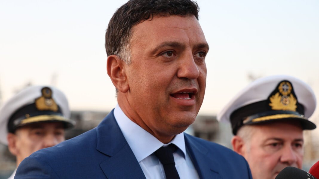 Στη Ρόδο ο Βασίλης Κικίλιας – Συναντήσεις με φορείς και σύσκεψη στην Περιφέρεια Στη-Ρόδο-ο-Βασίλης-Κικίλιας-–-Συναντήσεις-με-φορείς-και-σύσκεψη-στην-Περιφέρεια