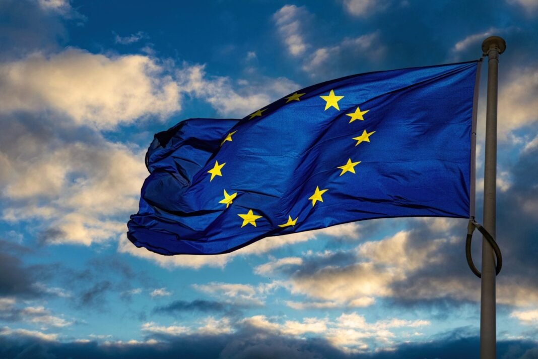 Μετά το Ταμείο Ανάκαμψης, έρχεται το «Ταμείο των 5,3 δισ.»: Ποιοι και πώς θα πάρουν τα χρήματα Μετά-το-Ταμείο-Ανάκαμψης,-έρχεται-το-«Ταμείο-των-5,3-δισ.»:-Ποιοι-και-πώς-θα-πάρουν-τα-χρήματα