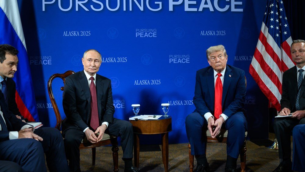 CNN: Η μυστική επίσκεψη του διευθυντή της CIA αποκαλύπτει την κοινή στρατηγική παγίδα Τραμπ και Πούτιν cnn:-Η-μυστική-επίσκεψη-του-διευθυντή-της-cia-αποκαλύπτει-την-κοινή-στρατηγική-παγίδα-Τραμπ-και-Πούτιν