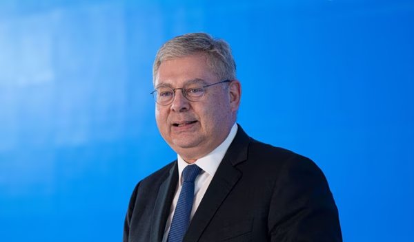 HELLENiQ ENERGY: Στην πρώτη θέση των Extel Awards για την περιοχή Emerging EMEA ο Ανδρέας Σιάμισιης helleniq-energy:-Στην-πρώτη-θέση-των-extel-awards-για-την-περιοχή-emerging-emea-ο-Ανδρέας-Σιάμισιης