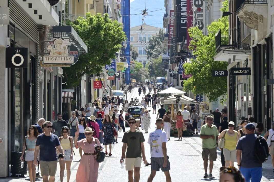 Θερινές εκπτώσεις: Αυλαία με χαμηλές πτήσεις – Χάθηκαν 400 εκατ. ευρώ από τον πήχη των προσδοκιών Θερινές-εκπτώσεις:-Αυλαία-με-χαμηλές-πτήσεις-–-Χάθηκαν-400-εκατ.-ευρώ-από-τον-πήχη-των-προσδοκιών