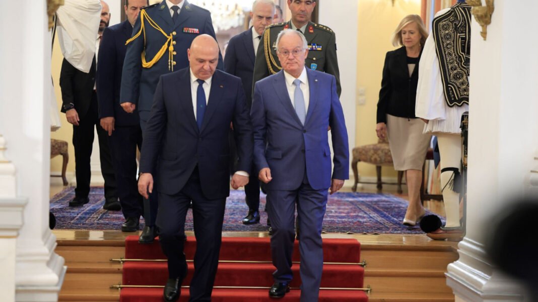 Τασούλας σε Αούν: «Η Ελλάδα στηρίζει την κυριαρχία, την εδαφική ακεραιότητα και την ευημερία του Λιβάνου» Τασούλας-σε-Αούν:-«Η-Ελλάδα-στηρίζει-την-κυριαρχία,-την-εδαφική-ακεραιότητα-και-την-ευημερία-του-Λιβάνου»