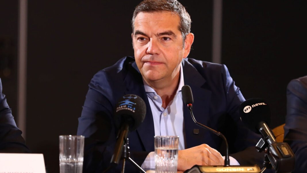 Τσίπρας: Τα ολιγοπώλια είναι ένα από τα μεγαλύτερα ζητήματα που απασχολούν τη μικρομεσαία επιχρηματικότητα Τσίπρας:-Τα-ολιγοπώλια-είναι-ένα-από-τα-μεγαλύτερα-ζητήματα-που-απασχολούν-τη-μικρομεσαία-επιχρηματικότητα