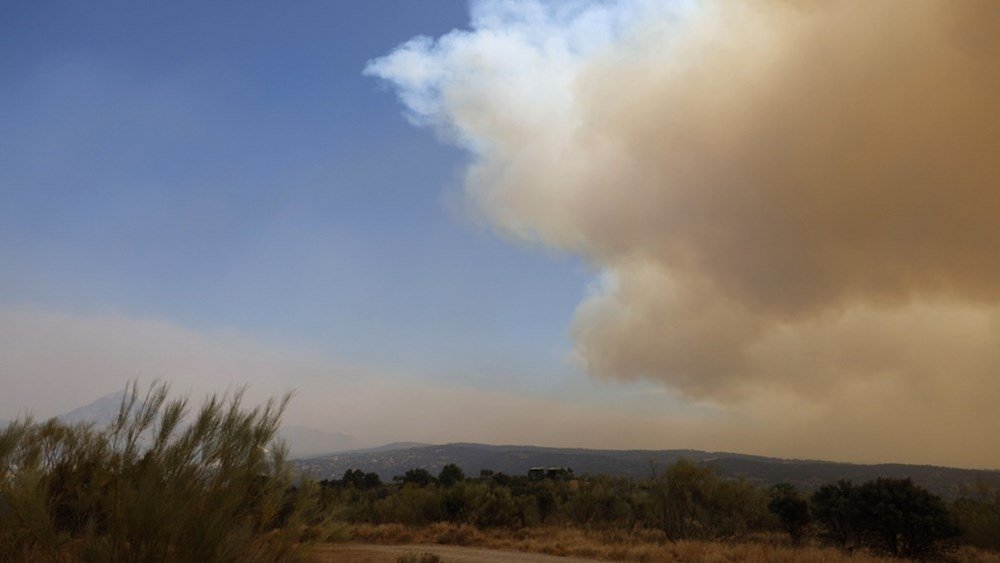 Ιταλία: Πυρκαγιά απειλεί κατοικημένη περιοχή της Ταορμίνα Ιταλία:-Πυρκαγιά-απειλεί-κατοικημένη-περιοχή-της-Ταορμίνα
