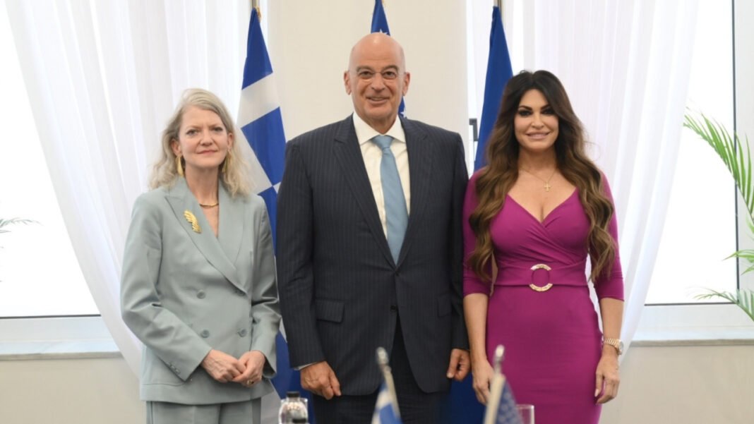 Συνάντηση Δένδια – Χούκερ στο ΥΠΕΘΑ: Συζητήθηκε η ασφάλεια στη Νοτιοανατολική Μεσόγειο και η MDCA Συνάντηση-Δένδια-–-Χούκερ-στο-ΥΠΕΘΑ:-Συζητήθηκε-η-ασφάλεια-στη-Νοτιοανατολική-Μεσόγειο-και-η-mdca