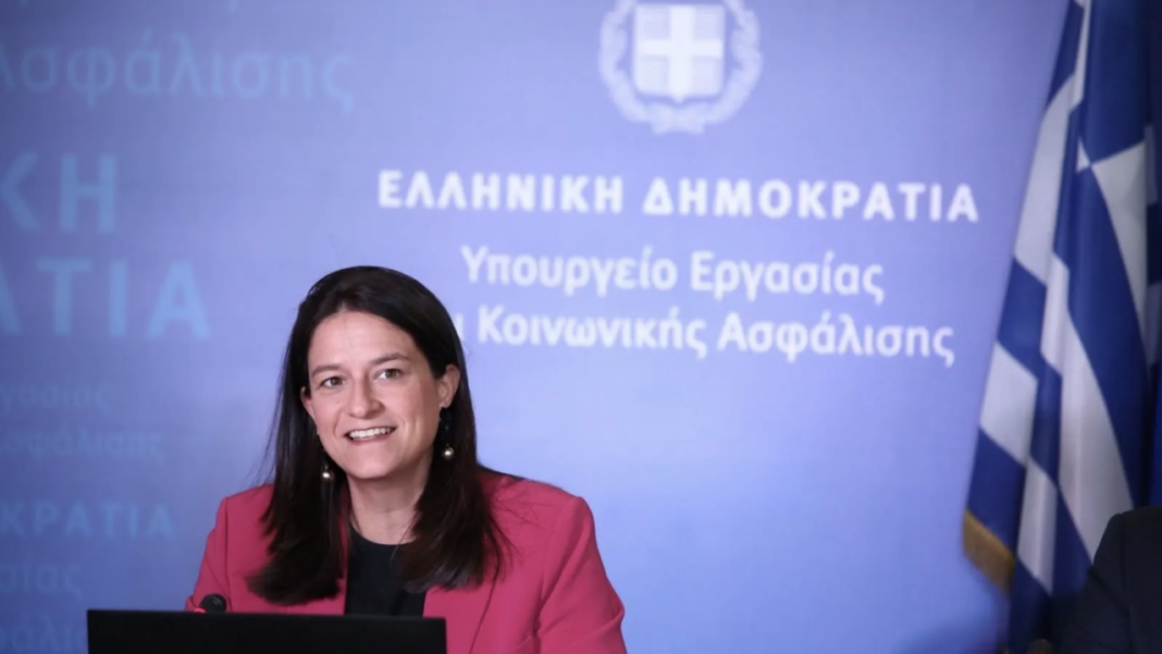 Ν. Κεραμέως: Μείωση του χρόνου απονομής κύριας σύνταξης από 500 σε 42 ημέρες Ν.-Κεραμέως:-Μείωση-του-χρόνου-απονομής-κύριας-σύνταξης-από-500-σε-42-ημέρες