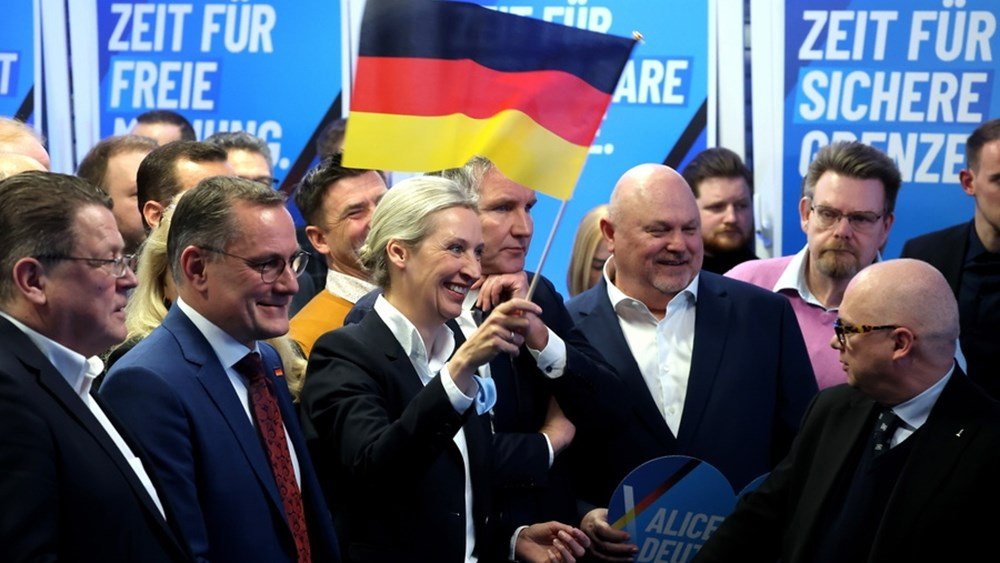 Βάιντελ (afd): Το κόμμα είναι έτοιμο να συνομιλήσει με οποιονδήποτε “λογικό” εταίρο μετά τη νίκη στη Σαξονία Άνχαλτ Βάιντελ-(afd):-Το-κόμμα-είναι-έτοιμο-να-συνομιλήσει-με-οποιονδήποτε-“λογικό”-εταίρο-μετά-τη-νίκη-στη-Σαξονία-Άνχαλτ