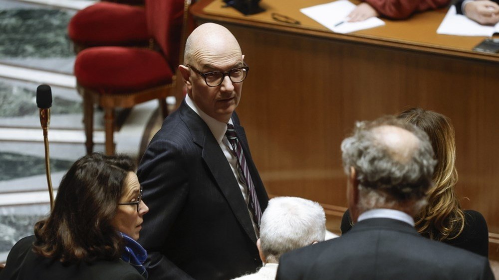 Η Γαλλία ανησυχεί για τη νίκη της γερμανικής ακροδεξιάς στις κρατιδιακές εκλογές Η-Γαλλία-ανησυχεί-για-τη-νίκη-της-γερμανικής-ακροδεξιάς-στις-κρατιδιακές-εκλογές
