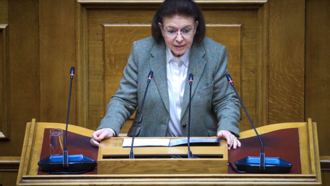 Λίνα Μενδώνη για Γιώργο Μαζωνάκη: «Πορεύθηκε με το ταλέντο του, με ειλικρίνεια και με γνήσιο αυθορμητισμό» Λίνα-Μενδώνη-για-Γιώργο-Μαζωνάκη:-«Πορεύθηκε-με-το-ταλέντο-του,-με-ειλικρίνεια-και-με-γνήσιο-αυθορμητισμό»