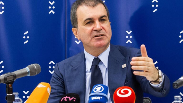 Παραλήρημα-Τσελίκ-κατά-Ελλάδας-και-Μητσοτάκη:-«Η-συμμαχία-με-το-Ισραήλ-μπορεί-να-προκαλέσει-μεγάλη-ζημιά»