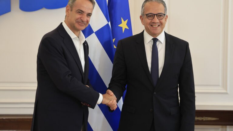 Συνάντηση-Μητσοτάκη-–-Ελ-Ενάνι-στο-Μαξίμου-–-Η-unesco,-η-ελληνική-γλώσσα-και-τα-Γλυπτά-του-Παρθενώνα-στη-συζήτηση