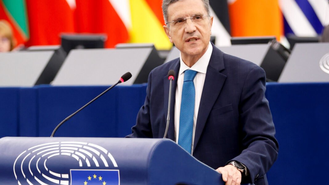 Αυτιάς σε Κομισιόν: Ειδική ρήτρα στήριξης σε ρεύμα και καύσιμα – H Ευρώπη δεν μπορεί να είναι παρατηρητής Αυτιάς-σε-Κομισιόν:-Ειδική-ρήτρα-στήριξης-σε-ρεύμα-και-καύσιμα-–-h-Ευρώπη-δεν-μπορεί-να-είναι-παρατηρητής