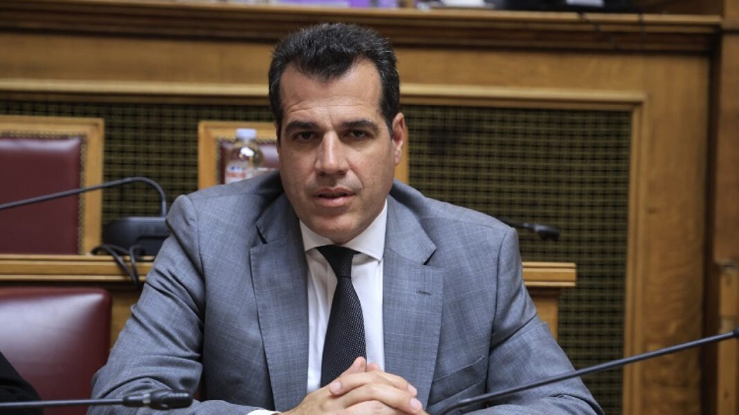 Πλεύρης για υπόθεση Μαζωνάκη: Δεν υπήρξε καμία συνεργασία με τον κατηγορούμενο γιατρό Πλεύρης-για-υπόθεση-Μαζωνάκη:-Δεν-υπήρξε-καμία-συνεργασία-με-τον-κατηγορούμενο-γιατρό
