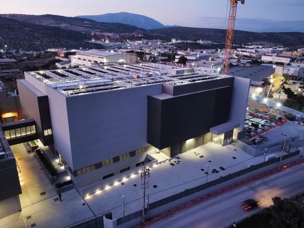 Data centers στην Ελλάδα: Οι επενδύσεις, τα έργα και το giga project ΔΕΗ–AWS data-centers-στην-Ελλάδα:-Οι-επενδύσεις,-τα-έργα-και-το-giga-project-ΔΕΗ–aws